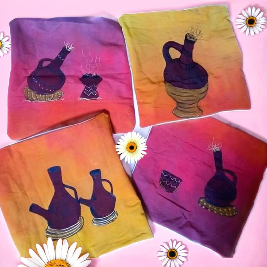 Cushions (dyed)